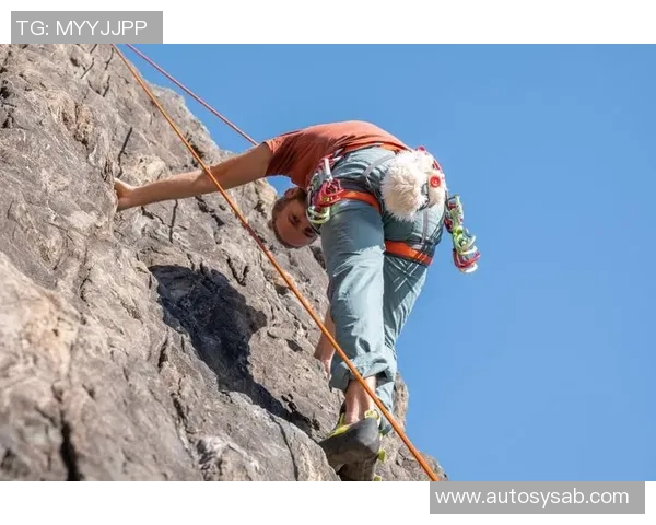 深圳攀岩队的速度之谜：探索攀岩巨献的背后故事与训练秘诀